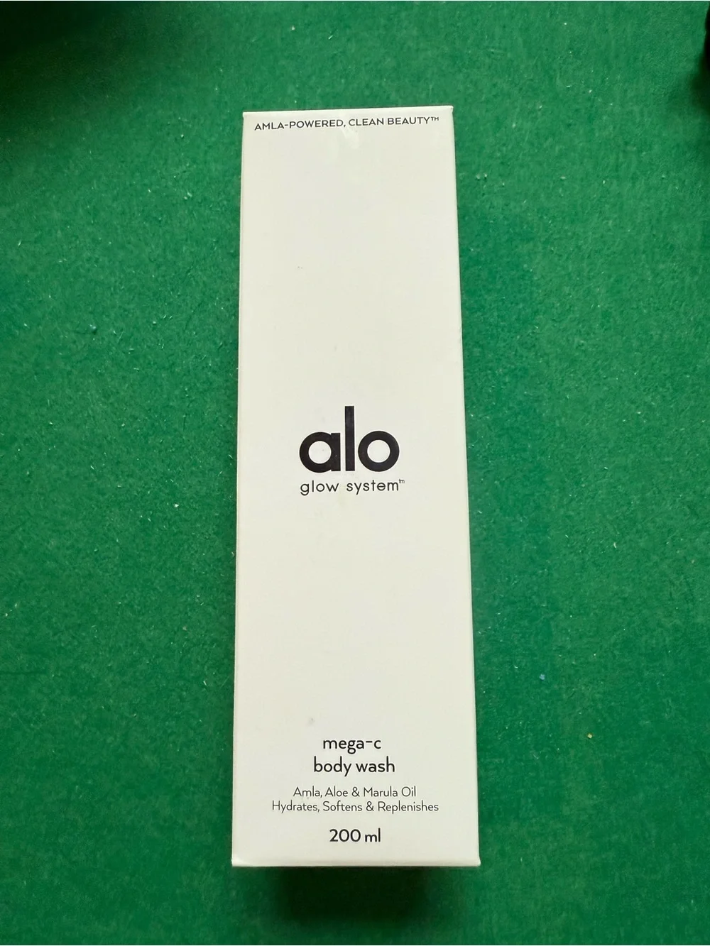 ALO Yoga glow system mega-c body wash SEALED 200ml